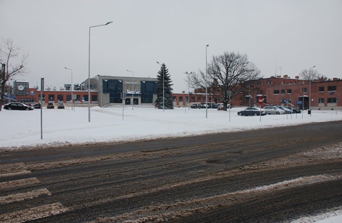 Chełm: Plac w przebudowie, dworzec do modernizacji