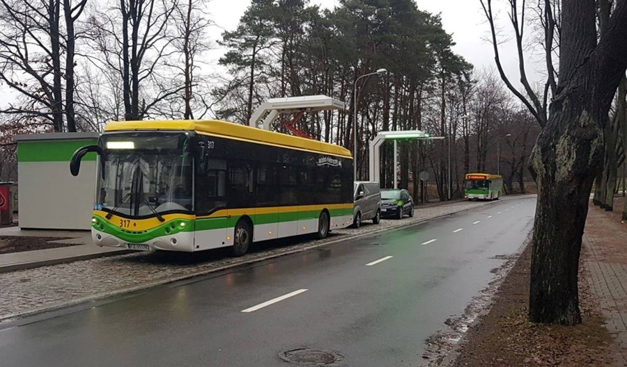 Zielona Góra: Działa pierwsza ładowarka Ekoenergetyki dla elektrobusów Zielona Góra: Działa pierwsza ładowarka Ekoenergetyki dla elektrobusów