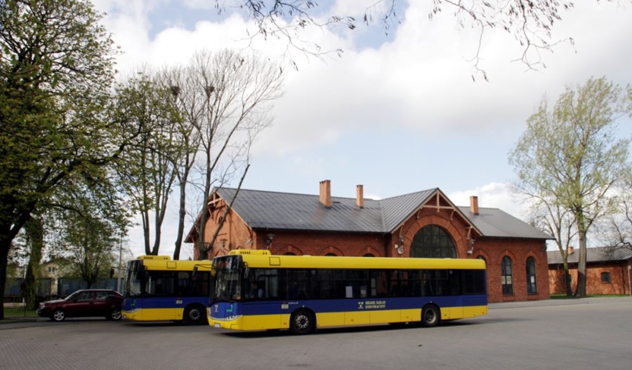 Pabianice wprowadzają darmową komunikację dla właścicieli aut Pabianice wprowadzają darmową komunikację dla właścicieli aut