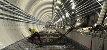 Metro na Wolę: Rozpoczął się montaż torowiska (zdjęcia)