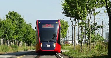 Czy Tramwaje Warszawskie mogły zamknąć rynek dla koreańskich pojazdów?