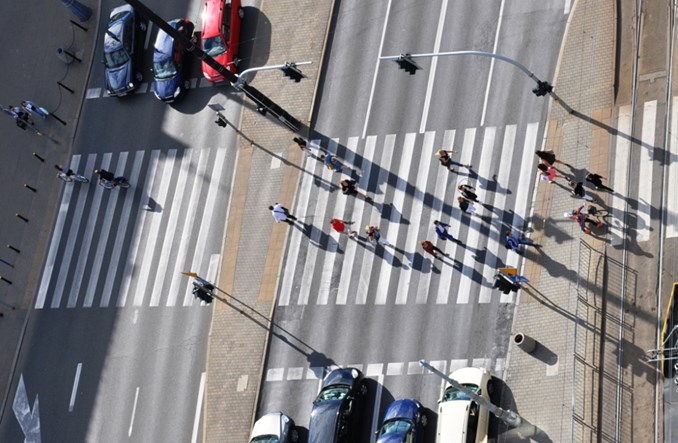 Warszawa. Znów mniej ofiar wypadków i mniej zabitych pieszych