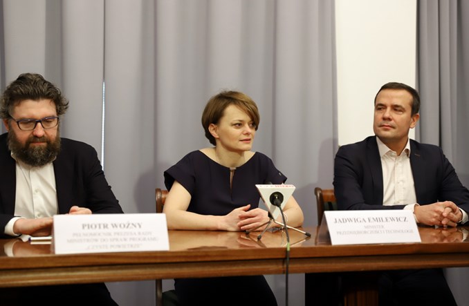 Emilewicz: Allegro walczy o czyste powietrze, blokuje sprzedaż pieców-kopciuchów