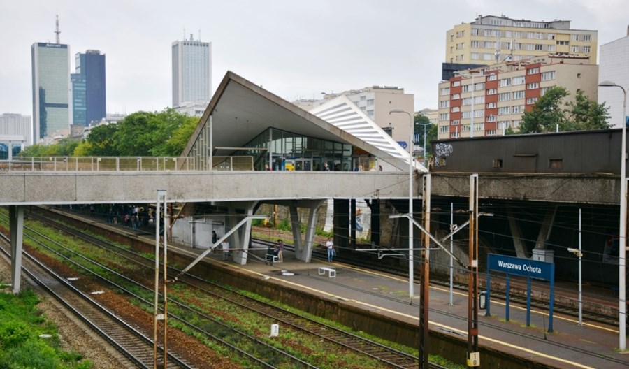 Przebudowa linii średnicowej. Plac miejski na Ochocie, bez nowych przejazdów na Wolę Przebudowa linii średnicowej. Plac miejski na Ochocie, bez nowych przejazdów na Wolę