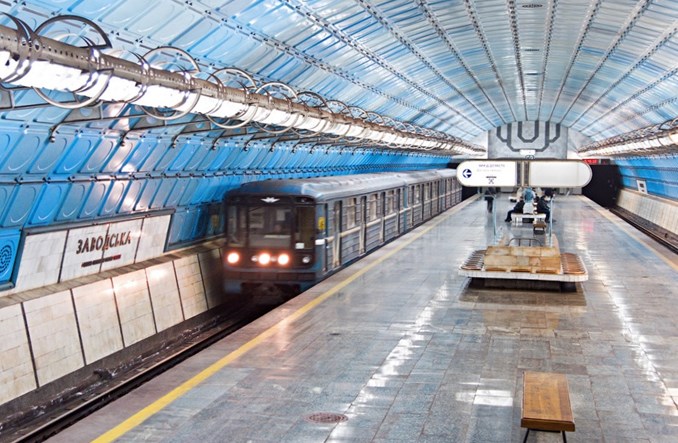 Metro w Dnieprze: Oczekiwanie na dalszy ciąg i sens