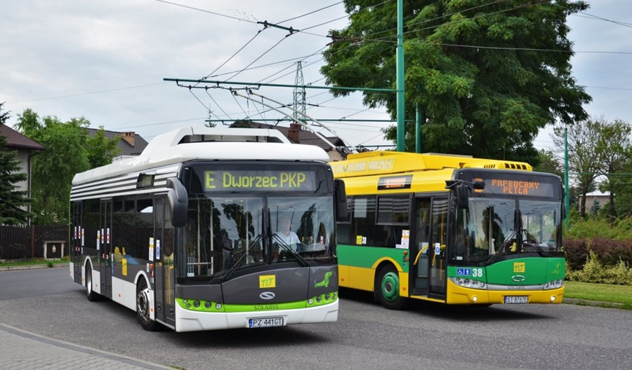 Emilewicz: Droga do masowej elektromobilności to transport publiczny Emilewicz: Droga do masowej elektromobilności to transport publiczny