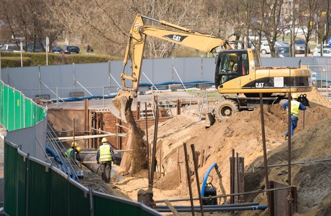 Metro na Bródno: Pierwsze mikrotunele i murki prowadzące
