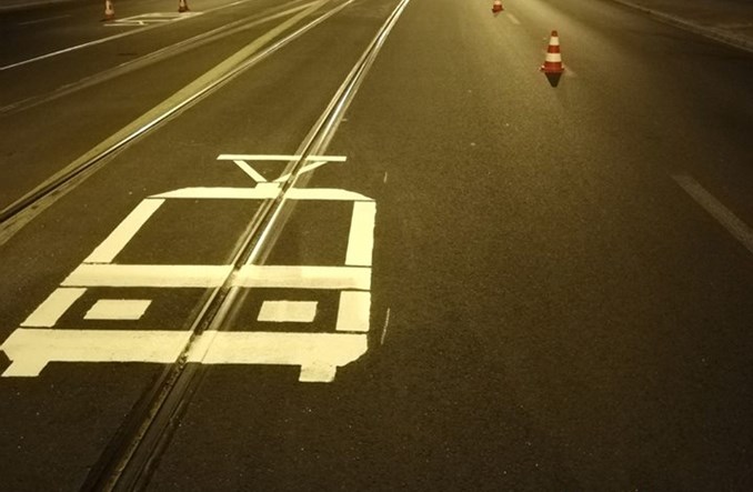 Poznań. Jak szeroki jest tramwaj? Miasto oznaczyło jezdnię