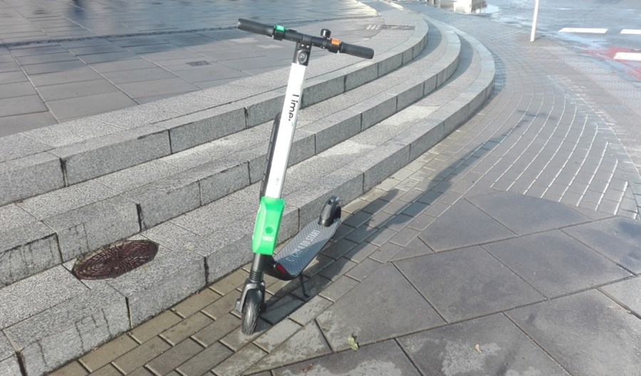 Warszawa. Lime odebrał swoje hulajnogi od ZDM Warszawa. Lime odebrał swoje hulajnogi od ZDM
