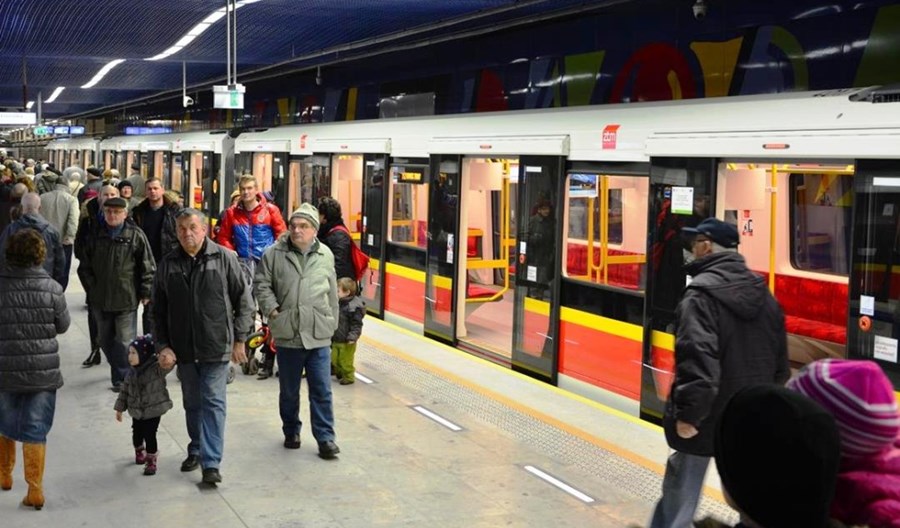 II linia metra wozi miliony II linia metra wozi miliony