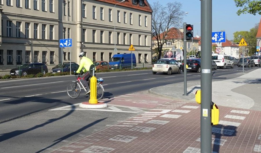 Poznań. Otwarto skrzyżowanie rowerowe na ul. Solnej Poznań. Otwarto skrzyżowanie rowerowe na ul. Solnej