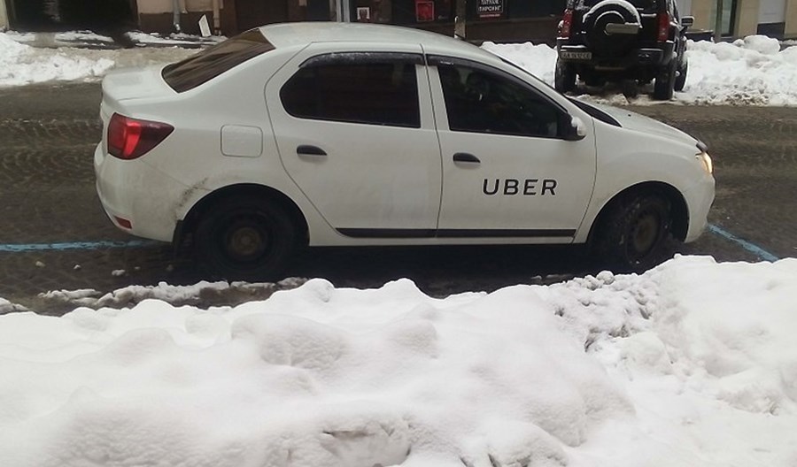 Uber w Polsce wprowadza kodeks i internetowe kursy Uber w Polsce wprowadza kodeks i internetowe kursy