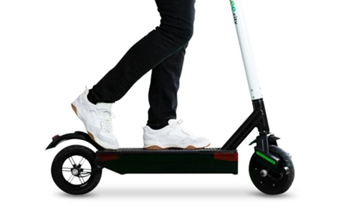 Warszawa. Piąty operator hulajnogowy. Ruszył też w Krakowie