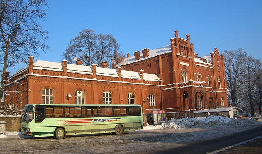 Rząd chce sfinansować połączenia autobusowe… pieniędzmi na kolej Rząd chce sfinansować połączenia autobusowe… pieniędzmi na kolej
