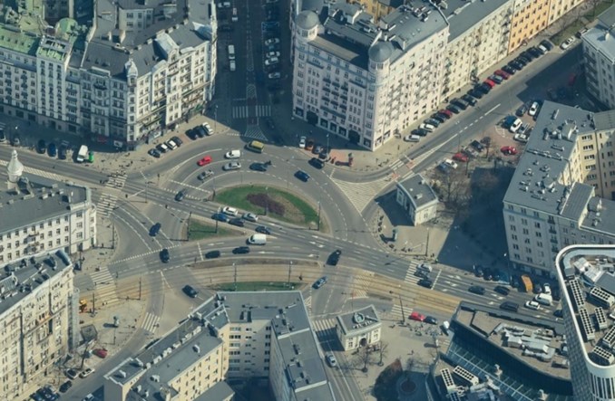 Tramwaje Warszawskie biorą się za „piski” na łukach. Będą smarownice