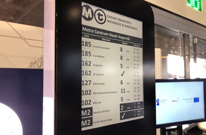 Tramwaje Warszawskie testowo zainstalują rozkłady na e-papierze