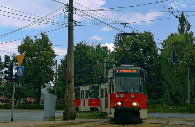 Częstochowskie stopiątki zyskują ledowe tablice kierunkowe