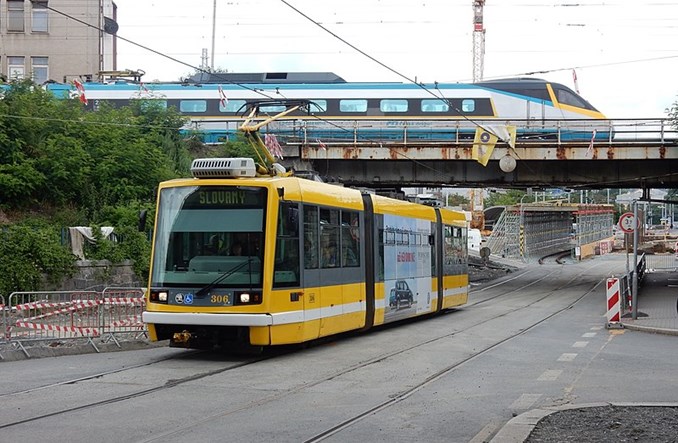 Pilzno kupuje 34 tramwaje i 34 trolejbusy za pieniądze EBI
