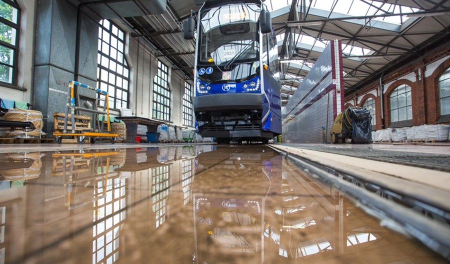 Cztery nowe tramwaje pojadą do Grudziądza. Umowa podpisana Cztery nowe tramwaje pojadą do Grudziądza. Umowa podpisana