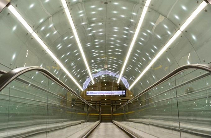 Ponad 4 tys. ruchomych schodów i chodników w Polsce. Gdzie najdłuższe?