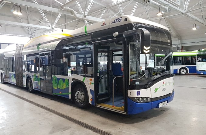 Kraków testuje przegubowego elektrycznego solarisa
