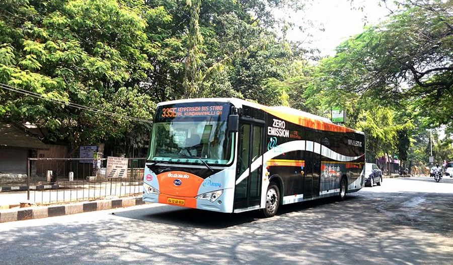 Indie mają swój Plan Rozwoju Elektromobilności na 5,6 tys. autobusów Indie mają swój Plan Rozwoju Elektromobilności na 5,6 tys. autobusów