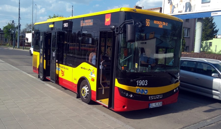 Łódź: Mieszkańcy nie zawsze chcą wjazdu autobusu w głąb osiedla Łódź: Mieszkańcy nie zawsze chcą wjazdu autobusu w głąb osiedla