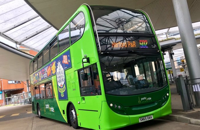 Norwich. Kierowca odmówił jazdy autobusem z tęczowym numerem