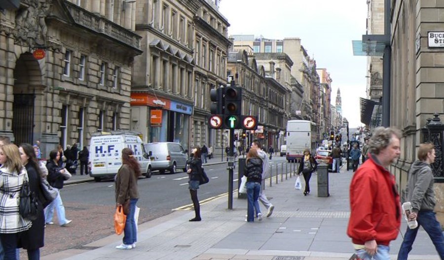 Glasgow rusza z pilotażem. Zamknięte drogi w pobliżu szkół Glasgow rusza z pilotażem. Zamknięte drogi w pobliżu szkół