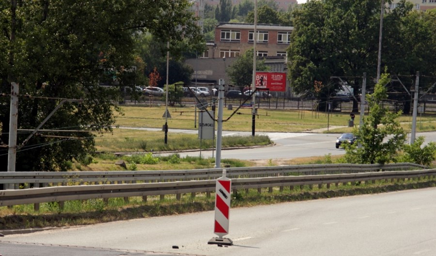 Łódź: Będzie remont wiaduktu na Dąbrowie. Ale bez nigdy nieotwartego torowiska Łódź: Będzie remont wiaduktu na Dąbrowie. Ale bez nigdy nieotwartego torowiska
