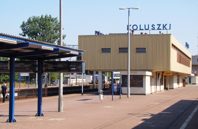 Budowa nowego dworca w Koluszkach ruszy pół roku później 