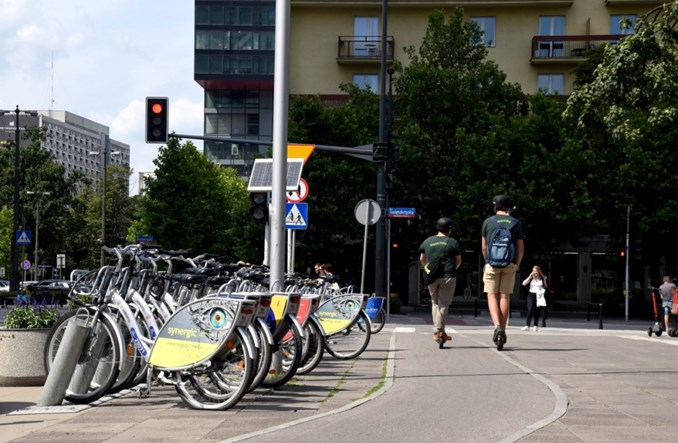 Veturilo przegrywa z e-hulajnogami? Wydaje się, że nie