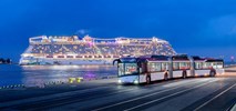Targi Busworld. Solaris z 24-metrowym trolejbusem, przegubowym elektrobusem i autobusem wodorowym