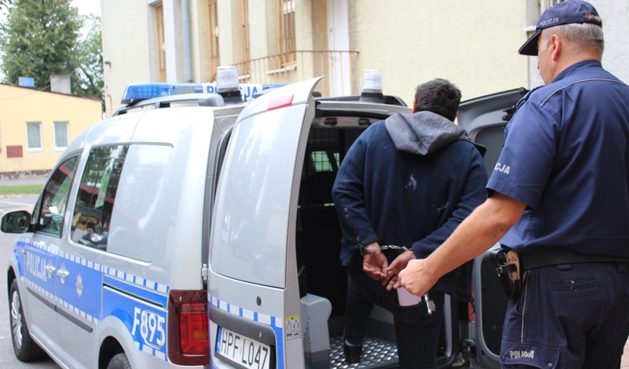 Tramwaj do Lutomierska: Policja zatrzymała złodziei sieci trakcyjnej Tramwaj do Lutomierska: Policja zatrzymała złodziei sieci trakcyjnej