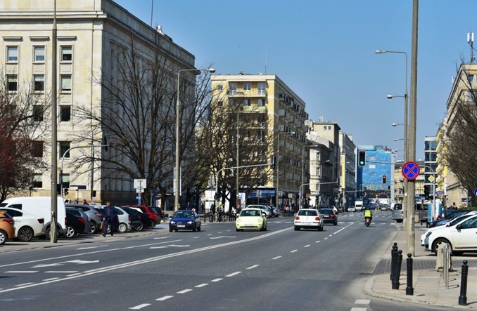 Warszawa: Będą przejścia na Kruczej. A docelowo węższa jezdnia?