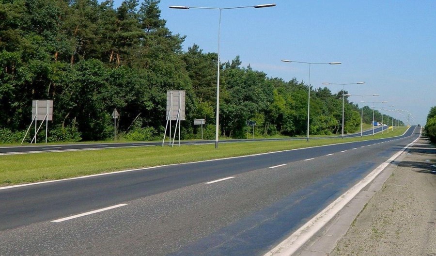 Buspas do Łomianek utknął. Przez pandemię i brak środków Buspas do Łomianek utknął. Przez pandemię i brak środków