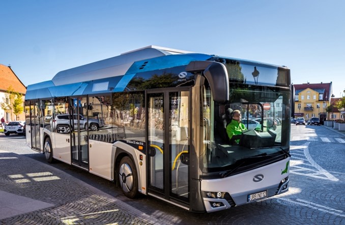 Ostrołęka dopłaca do elektrobusów Solarisa