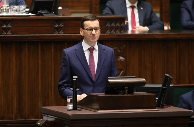 Morawiecki w expose: Wprowadzimy pierwszeństwo pieszych przed przejściem