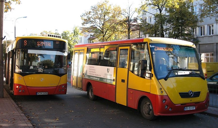 Gminy podwarszawskie budują parkingi P&R Gminy podwarszawskie budują parkingi P&R