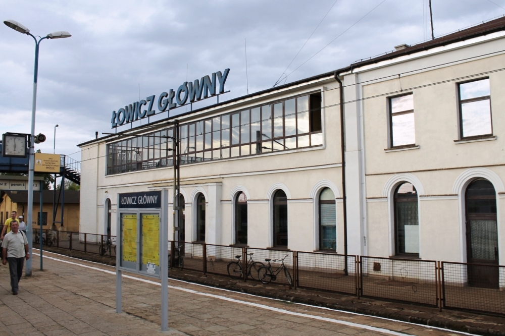 Dworzec Łowicz Główny. Zdjęcie z 2014 r.