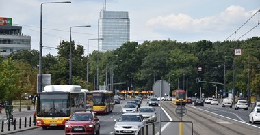 Rząd zapowiada tarczę dla samorządów. Zrekompensuje straty?