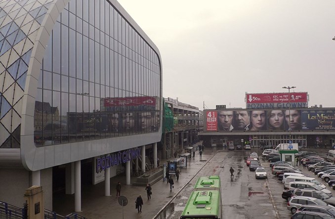 Pasażer przebywa na dworcu krócej. Galeria handlowa nie zawsze dobra