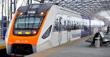 Kijów: Ukraiński pociąg wyjechał na trasę do lotniska Boryspol Kijów: Ukraiński pociąg wyjechał na trasę do lotniska Boryspol