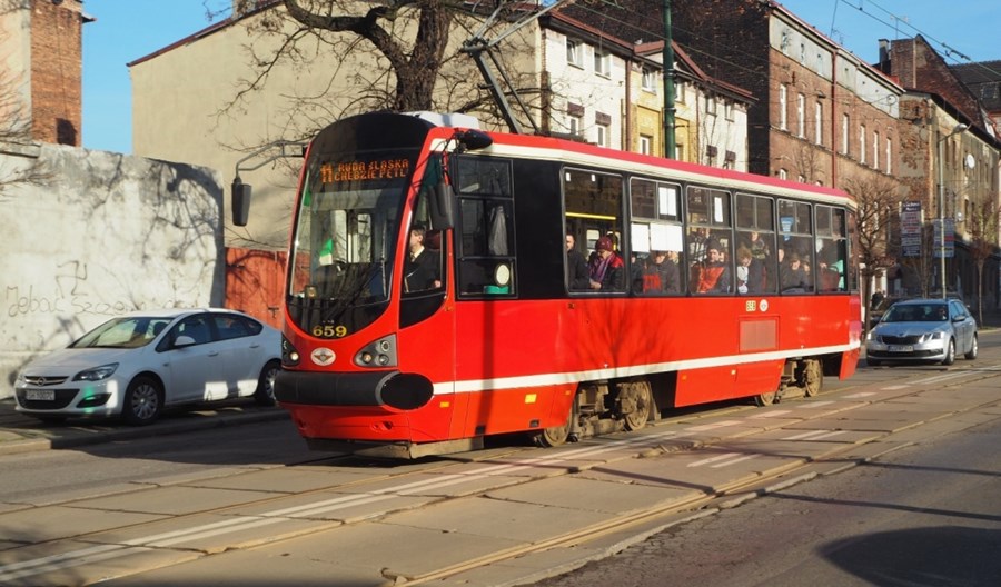 Chorzów: Rozkręca się remont na ul. 3 Maja. Tramwaje wrócą w 2021 r. Chorzów: Rozkręca się remont na ul. 3 Maja. Tramwaje wrócą w 2021 r.