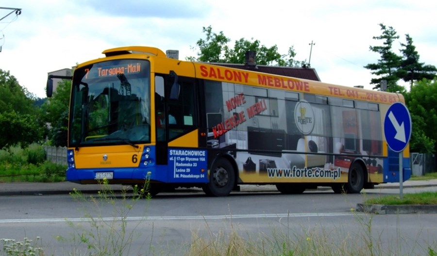 Starachowice. Dzieciom zabrano autobus. Rodzice organizują go sami Starachowice. Dzieciom zabrano autobus. Rodzice organizują go sami