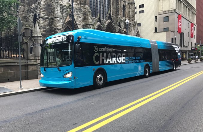 Pierwsze wodorowe autobusy przegubowe w USA