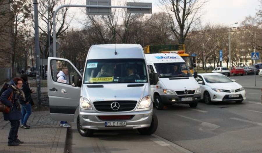Łódzkie: Olbrzymie cięcia w siatce połączeń regionalnych Łódzkie: Olbrzymie cięcia w siatce połączeń regionalnych