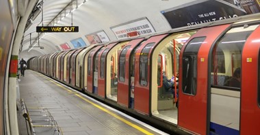 Londyn wprowadza duże ograniczenia. 40 stacji metra do zamknięcia