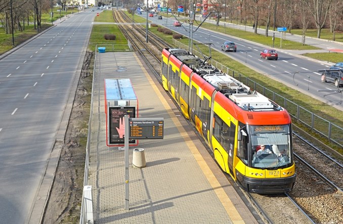 Trzaskowski: Wsparcie z KPO tylko na autobusy. Tramwaje poszkodowane