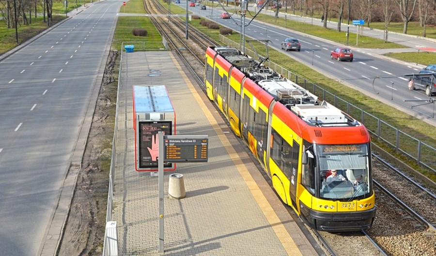 Trzaskowski: Wsparcie z KPO tylko na autobusy. Tramwaje poszkodowane Trzaskowski: Wsparcie z KPO tylko na autobusy. Tramwaje poszkodowane